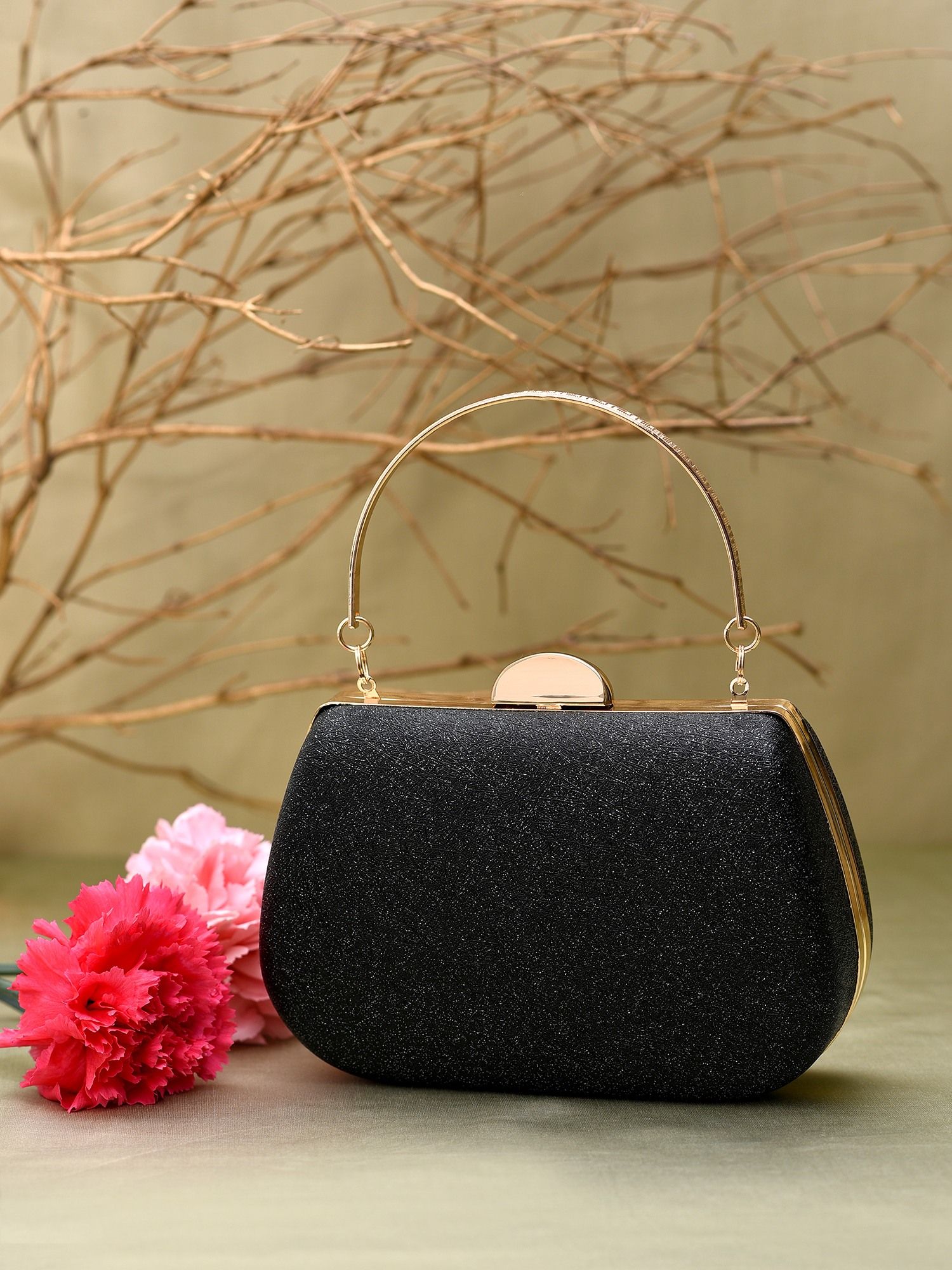 Vintage Glomesh Black Clutch Purse made in Australia, Women's Fashion, Bags  & Wallets, Wallets & Card holders on Carousell